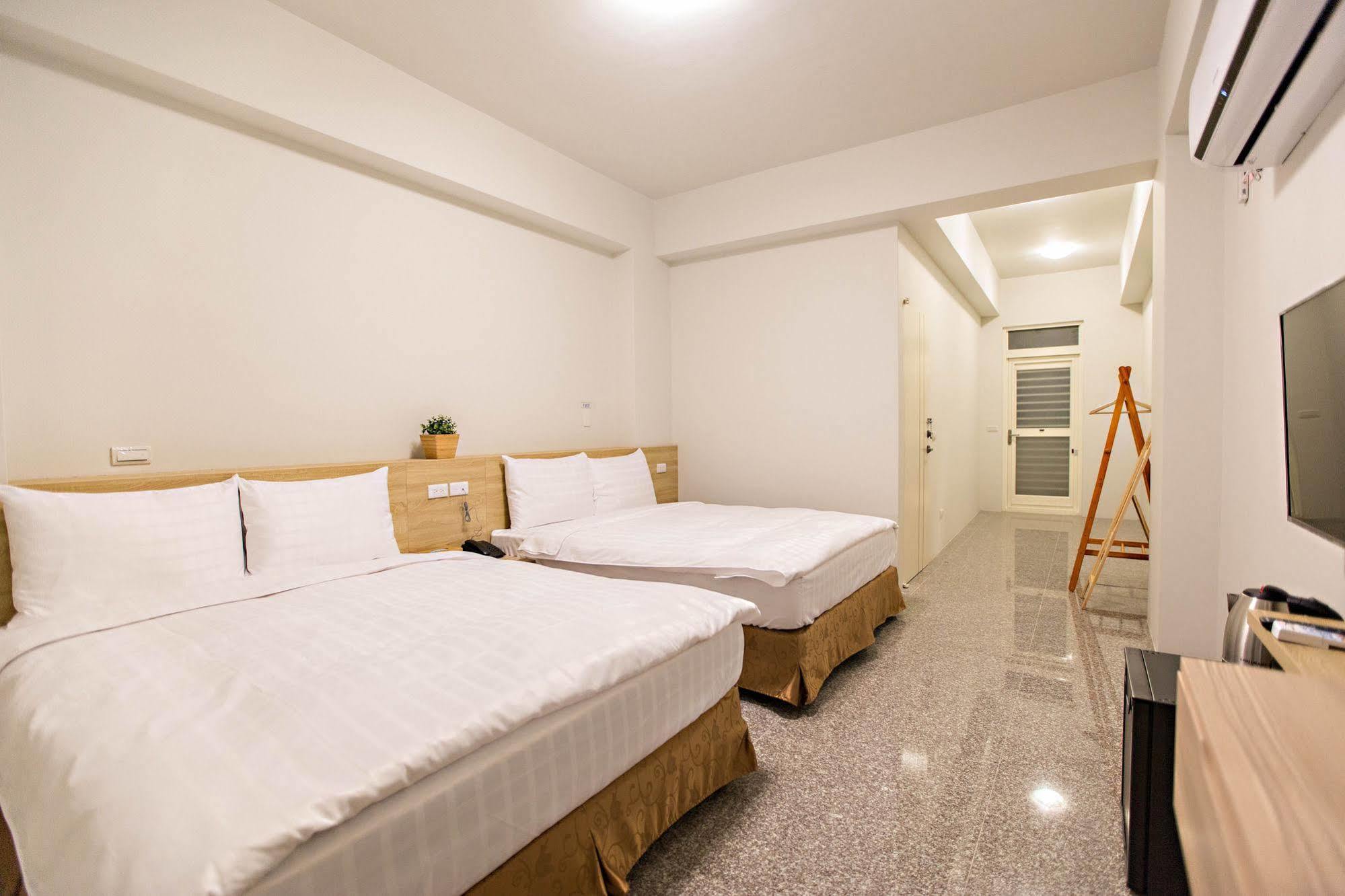 Success 66 B&B T'ai-tung Exterior foto