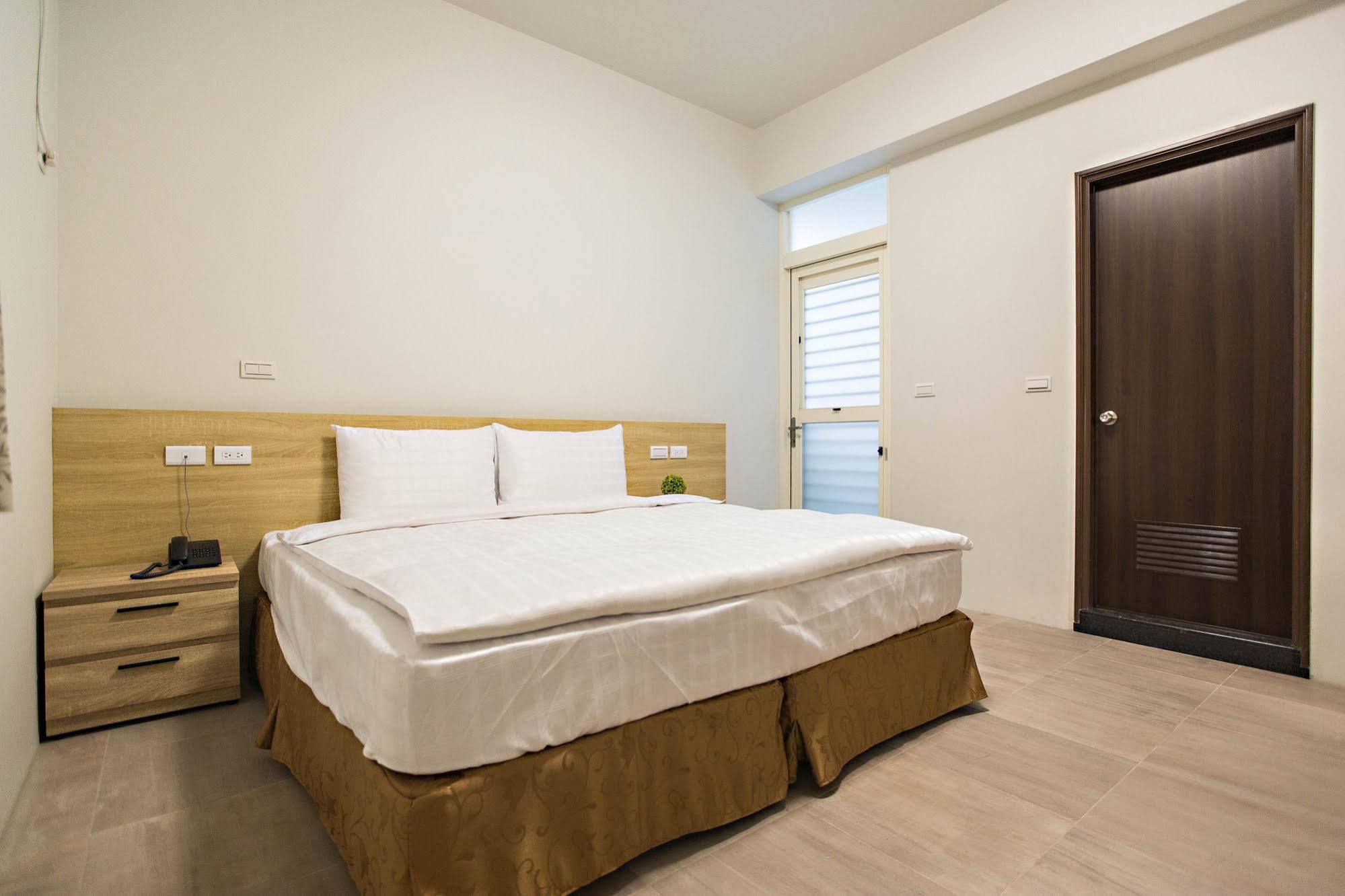 Success 66 B&B T'ai-tung Exterior foto